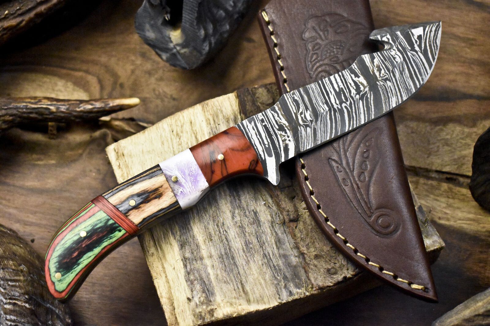 Forged Twist Damascus Skinner Knife with Gut Hook and Hard Wood Handle for Camping