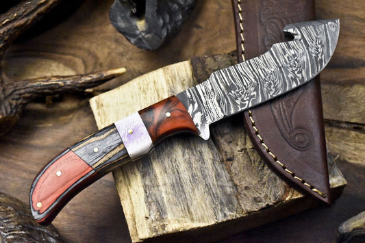 Forged Twist Damascus Skinner Knife with Gut Hook and Hardwood Handle – Handmade Hunting Knife with Sheath
