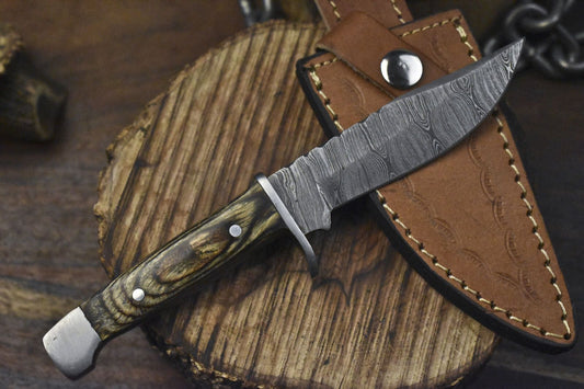 Forged Twist Damascus Skinner Knife with Hardwood Handle Decorative Fixed Blade