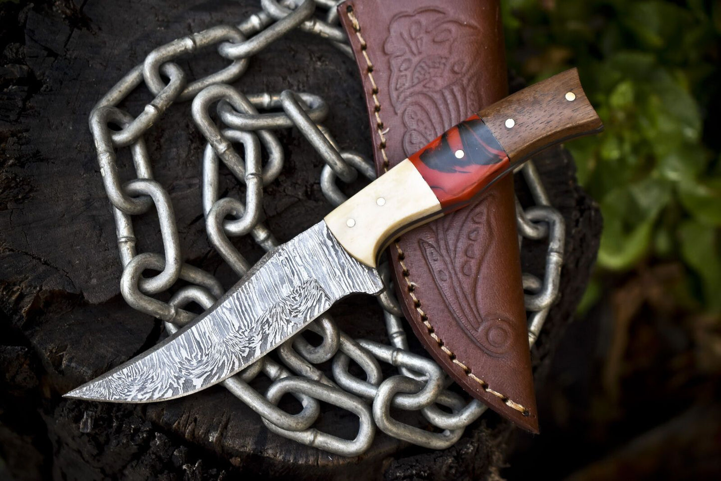 Forged Twist Damascus Skinner Knife with Mixed Material Handle – 8" EDC Hunting Knife Veterans Gift

