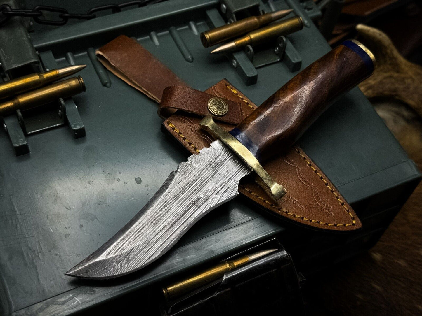 Hand-Forged Damascus Bowie Knife – Full Tang Hunting Blade with Twist Hardwood Handle & Sheath | Heritage Forge