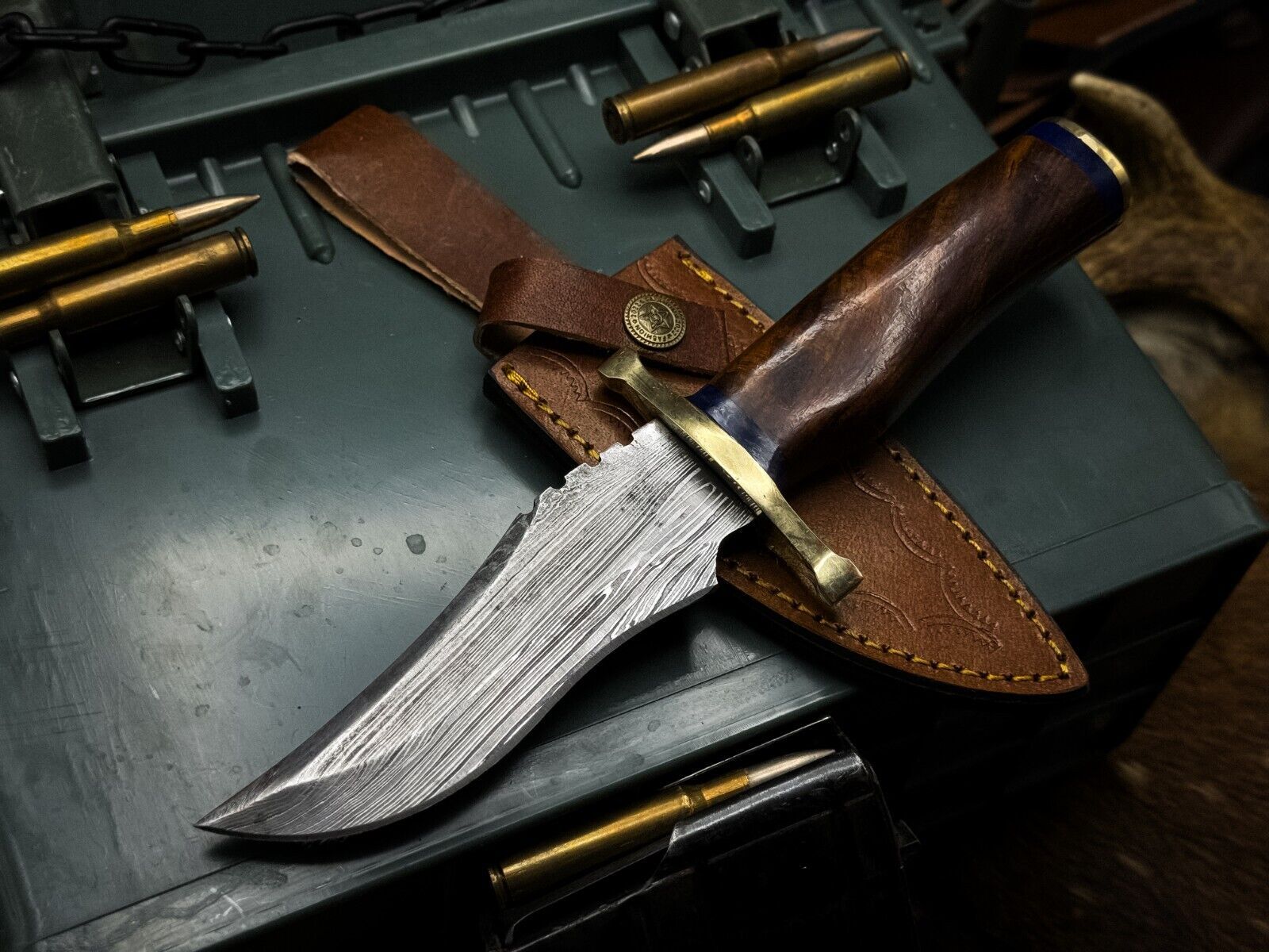 Hand-Forged Damascus Bowie Knife – Full Tang Hunting Blade with Twist Hardwood Handle & Sheath | Heritage Forge