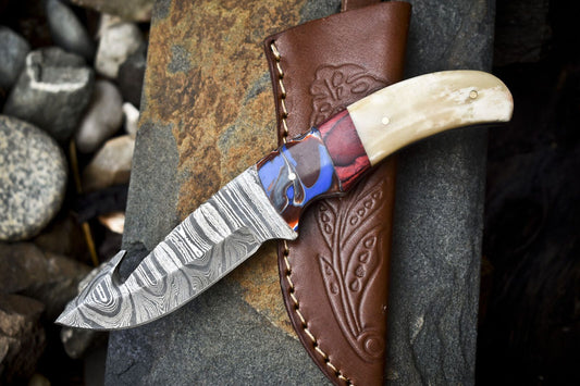 Hand Crafted 9 Inch Skinner Knife w/Gut Hook Twist Damascus Bone Tactical w/ Leather Sheath