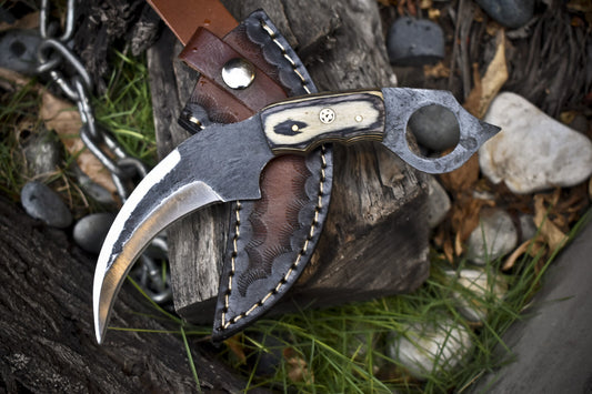 Hand Forged D2 Steel Karambit Knife Fixed Blade Karambit with Hard Wood Handle