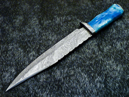 Hand Forged Damascus Bowie Knife Damascus Steel Knife with Stained Bone Handle & Sheath