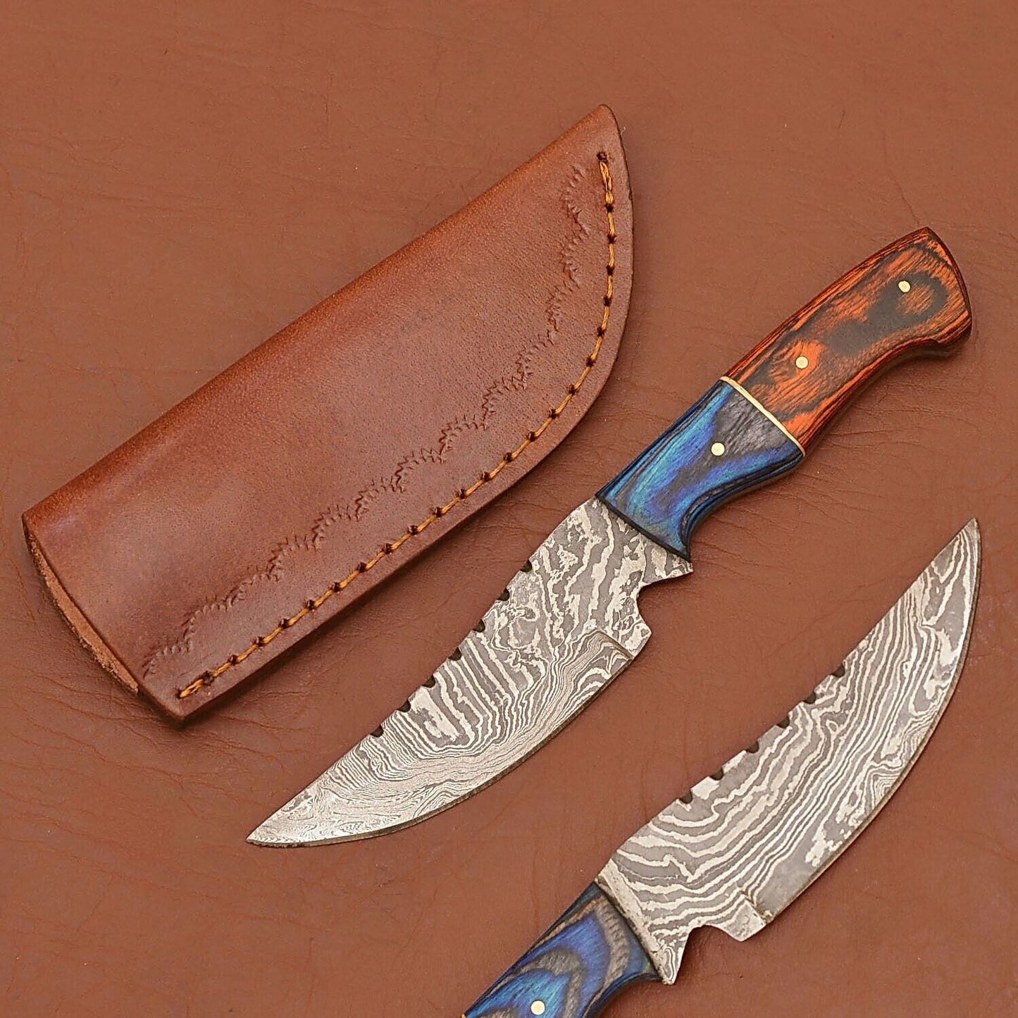 Hand Forged Damascus Skinner Knife with Wood Handle – Camping and Hunting Blade with Sheath