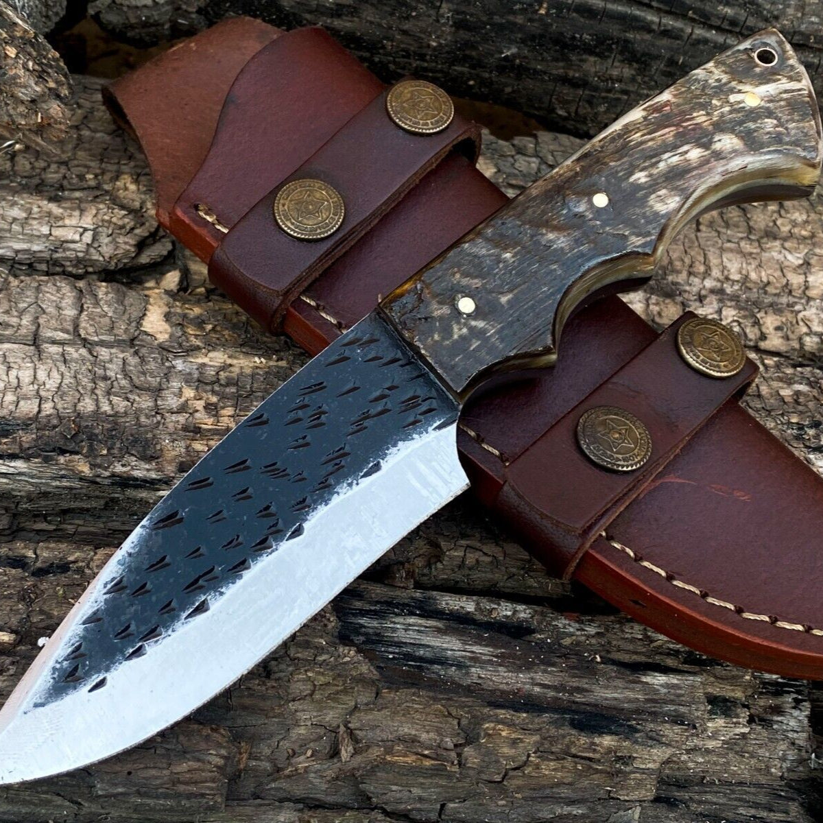 Hand Forged High Carbon Steel 8" EDC Bowie Hunting Knife | Ram Horn Handle & Leather Sheath