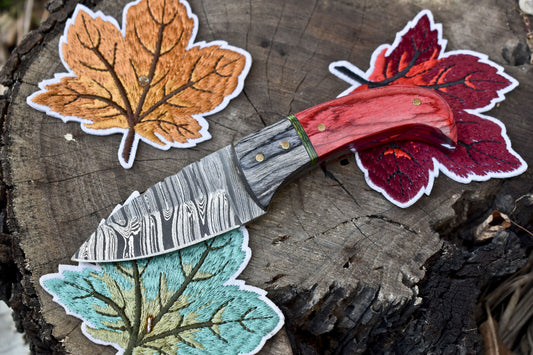 Hand Forged Twist Damascus Skinner Knife – Hardwood Handle with Wooden Bolster & Leather Sheath