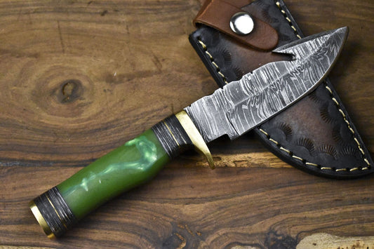 Hand Forged Twist Damascus Skinner Knife with Gut Hook – Micarta Handle Hunting Tool