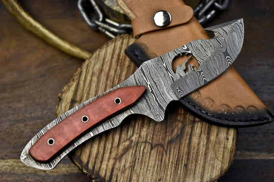 Handmade 8.5 Inch Damascus Skinner Knife with Gut Hook – Twist Pattern Blade and Hard Wood Handle Outdoor Hunting Knife