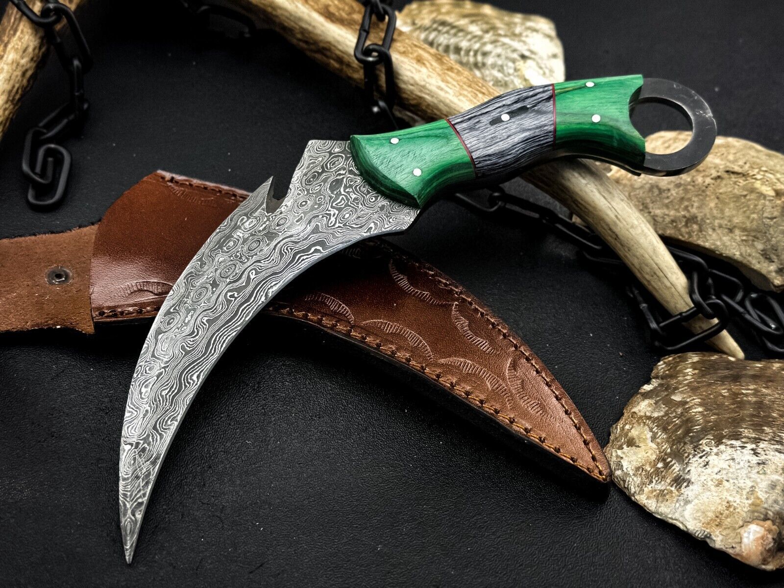 Handmade 8" Damascus Karambit Knife Damascus Steel Knife with Wood Handle