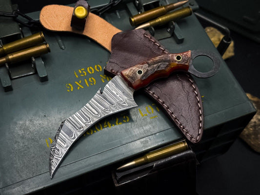 Handmade 8” Damascus Karambit Knife Full Tang Damascus Steel Knife with Horn Handle 