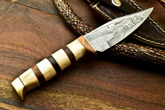 Handmade Damascus Bowie Knife Damascus Steel Knife with Camel Bone Handle & Sheath