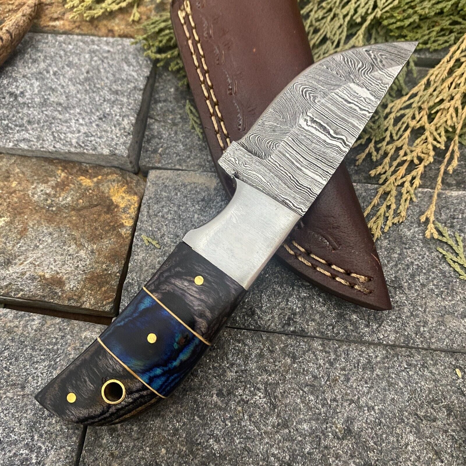 Handmade Damascus Gut Hook EDC Bowie Knife with Wood Handle 