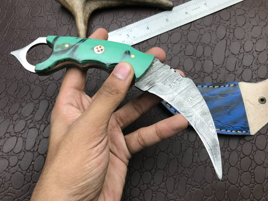 Handmade Damascus Karambit Best Karambit Damascus Steel Hunting Knife With Resin Handle
