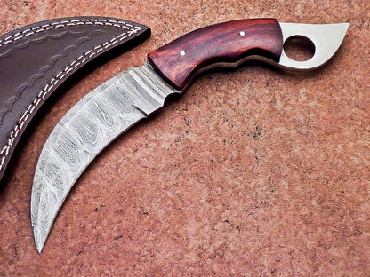 Handmade Damascus Karambit Knife Damascus Steel Hunting Knife with Hardwood Handle 