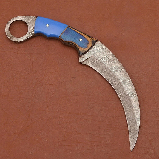 Handmade Damascus Karambit Knife Karambit Damascus Steel Knife with Wood and Resin Handle 