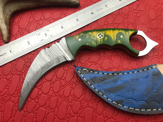 Handmade Damascus Karambit Twist Karambit Damascus Steel Hunting Knife With Resin Handle