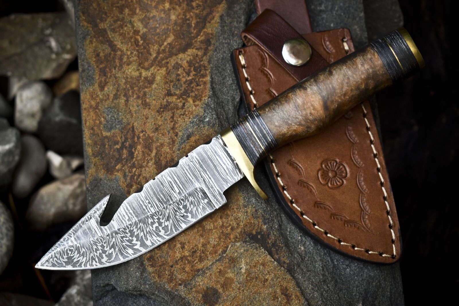 Handmade Damascus Skinner Knife with Gut Hook Corian Handle Twist Pattern – Outdoor Hiking Tool