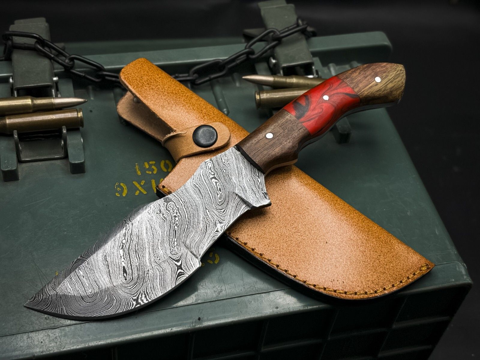 Handmade Damascus Steel Hunting Tracker Knife – Wood Handle, Cow Leather Sheath