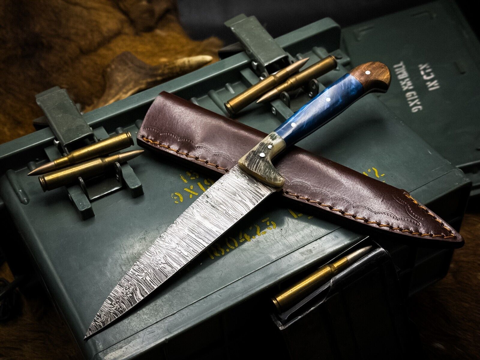 Handmade Damascus Steel Kitchen Chef Knife – Epoxy Resin Handle with Leather Sheath
