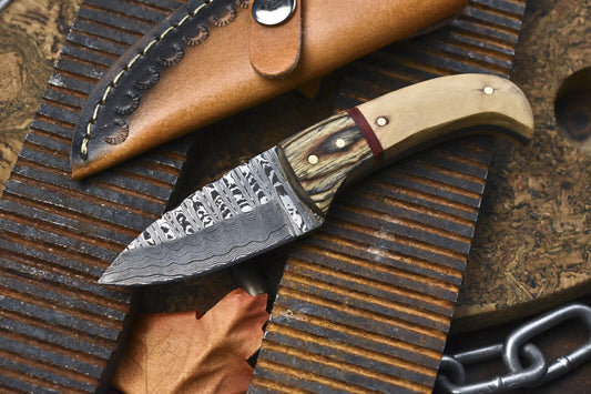 Handmade Ladder Pattern Damascus Skinner Knife – Olive Wood Handle with Wooden Bolster & Leather Sheath

