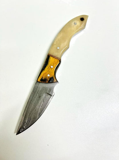 Handmade Skinner Knife – 4″ Stainless Steel Blade with Bone Handle & Leather Sheath