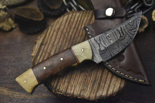 Handmade Twist Damascus Skinner Knife Walnut Wood Outdoor Hunting Closeout