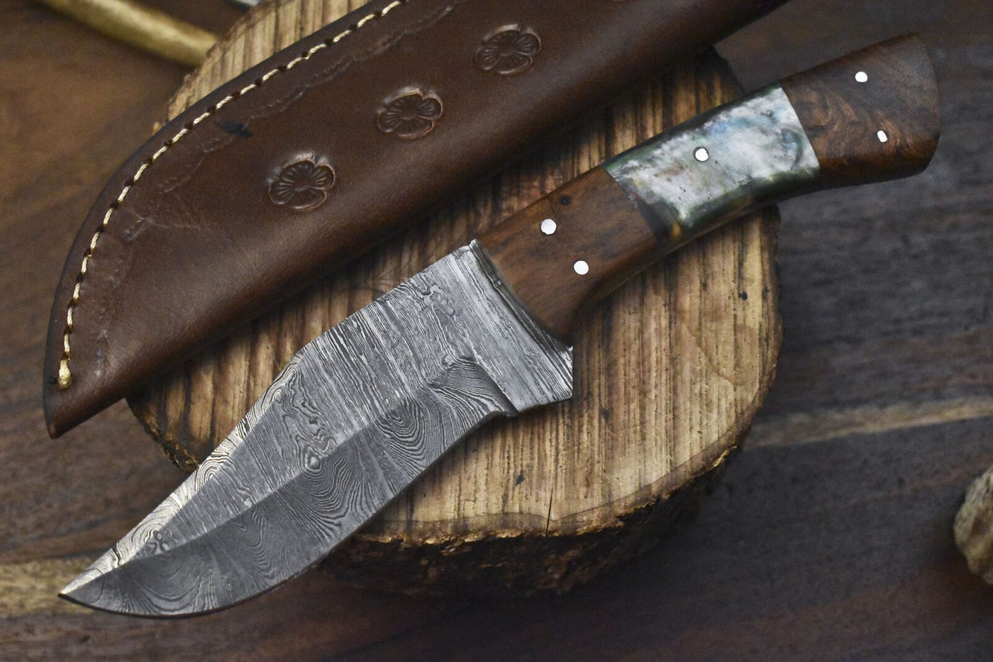 Handmade Twist Damascus Skinner Knife with Corian Handle – Gift for Hunters