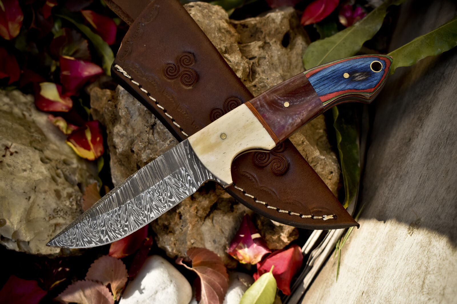 Handmade Twist Damascus Skinner Knife with Mixed Material Handle for EDC and Bushcraft
