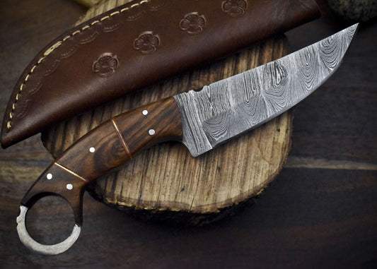 Handmade Twist Damascus Skinner Knife with Walnut Wood Handle for Hunting and Fishing