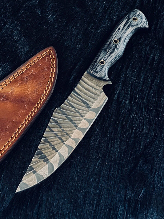 Heritage Forge 11.5 Inch Damascus Steel Bowie Hunting Knife with wood 
