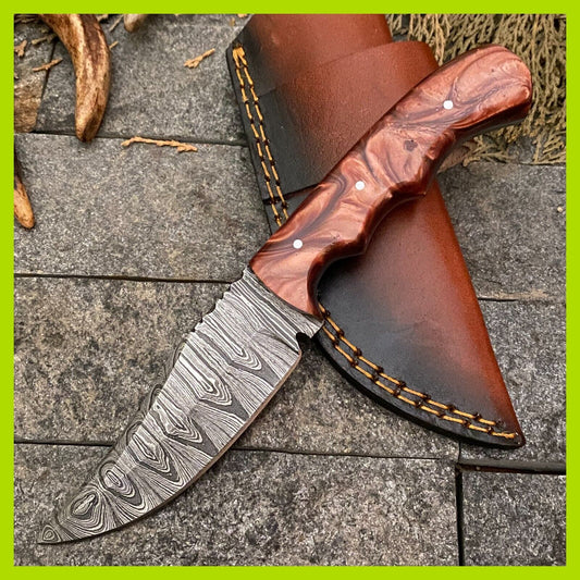 Heritage Forge 8 Inch Handmade Damascus Steel Skinner Knife with Resin Handle and Leather Sheath