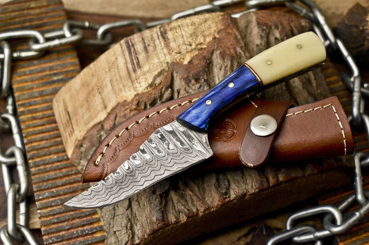 Hot Item Skinner Knife Ladder Damascus Bone and Wood Tactical Rare with Leather Sheath