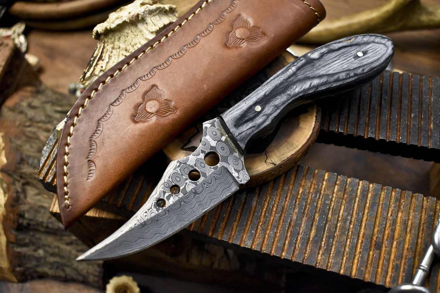 Hot Item Skinner Knife Rain Drop Damascus Hard Wood Handmade Survival Hunting Knife w/ Leather Sheath