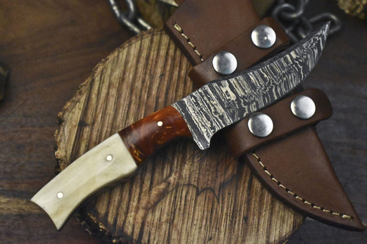 Hot Item Skinner Knife Twist Damascus Bone Micarta Bolster Hiking Unique