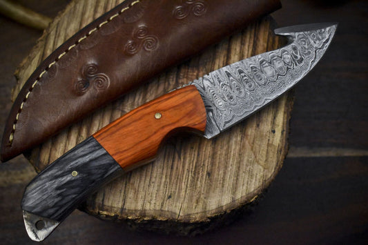 Hot Item Skinner Knife with Gut Hook Ladder Damascus Steel Blade and Hard Wood Handle – Fishing and Hunting Tool