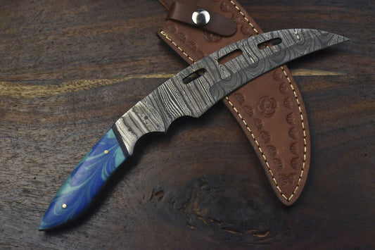 Hot Item Twist Damascus Hunting Skinner Knife with Corian Handle | Handmade Fixed Blade Hunter