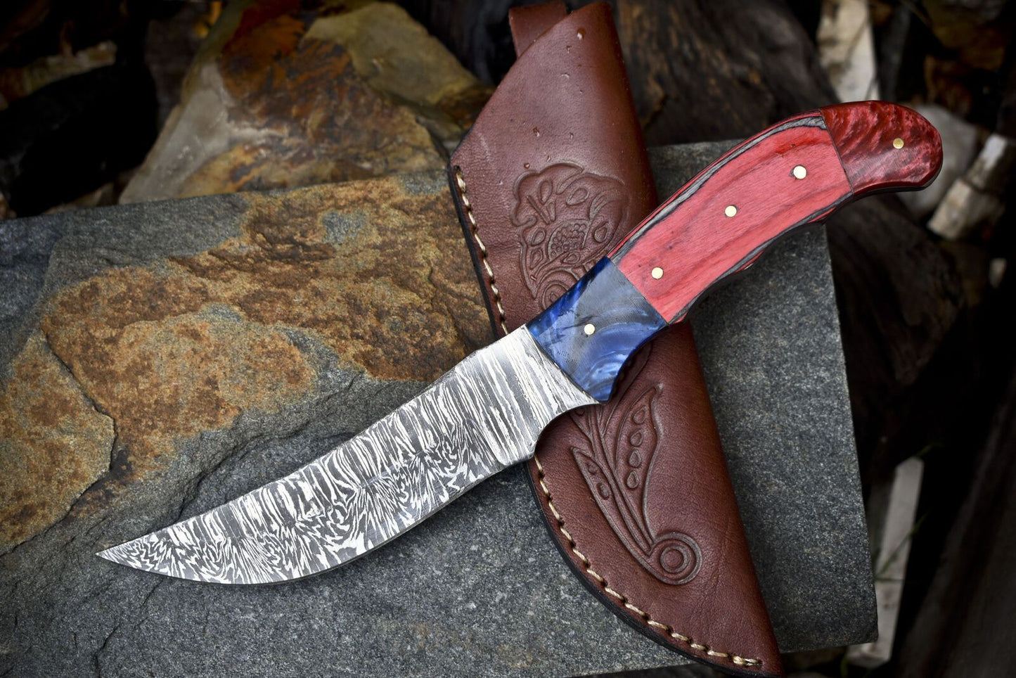 Hot Item Twist Damascus Skinner Knife Hardwood Handle Micarta Bolster Gift Blade