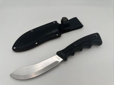 R14 Skinner Knife – Stainless Steel Blade with Rubber Handle & Leather Sheath