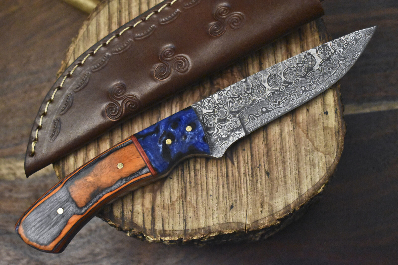 Rain Drop Damascus Skinner Knife with Hard Wood Handle for Hunting and Outdoor Use