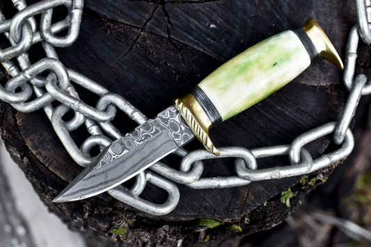 Rain Drop Damascus Steel Skinner Knife – Bone Handle with Brass Guard & Leather Sheath