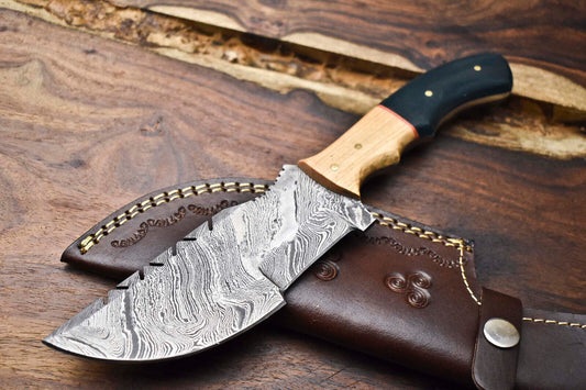Rare Handmade Damascus Blade Camping Tracker Full Tang Knife with Leather Sheath