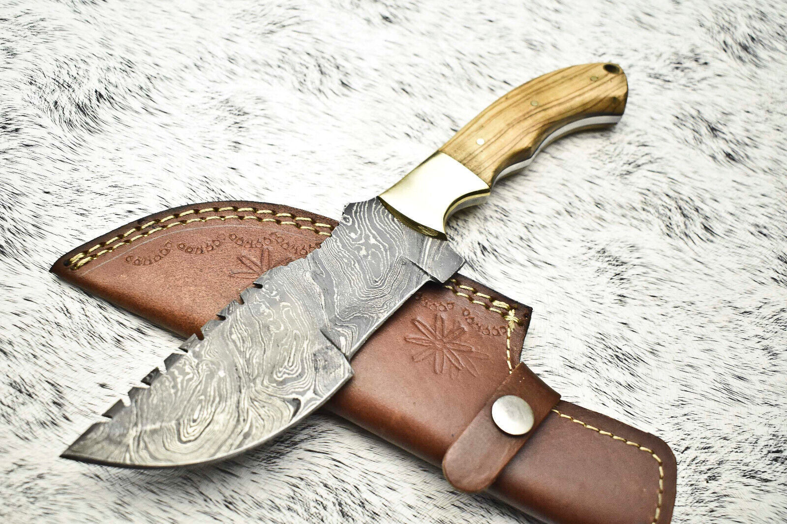 Rare Handmade Damascus Camping Tracker Knife | Full Tang with Leather Sheath