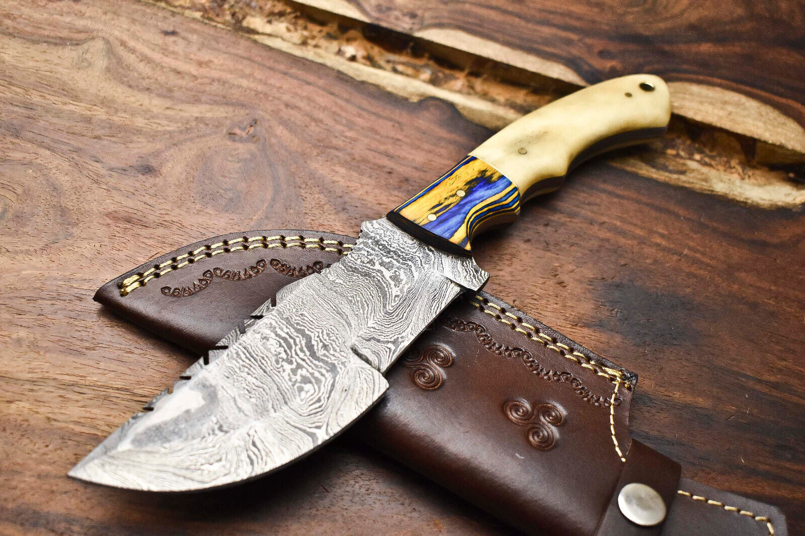 Rare Handmade Damascus Tracker Knife – Full Tang Camping & Hunting Fixed Blade 