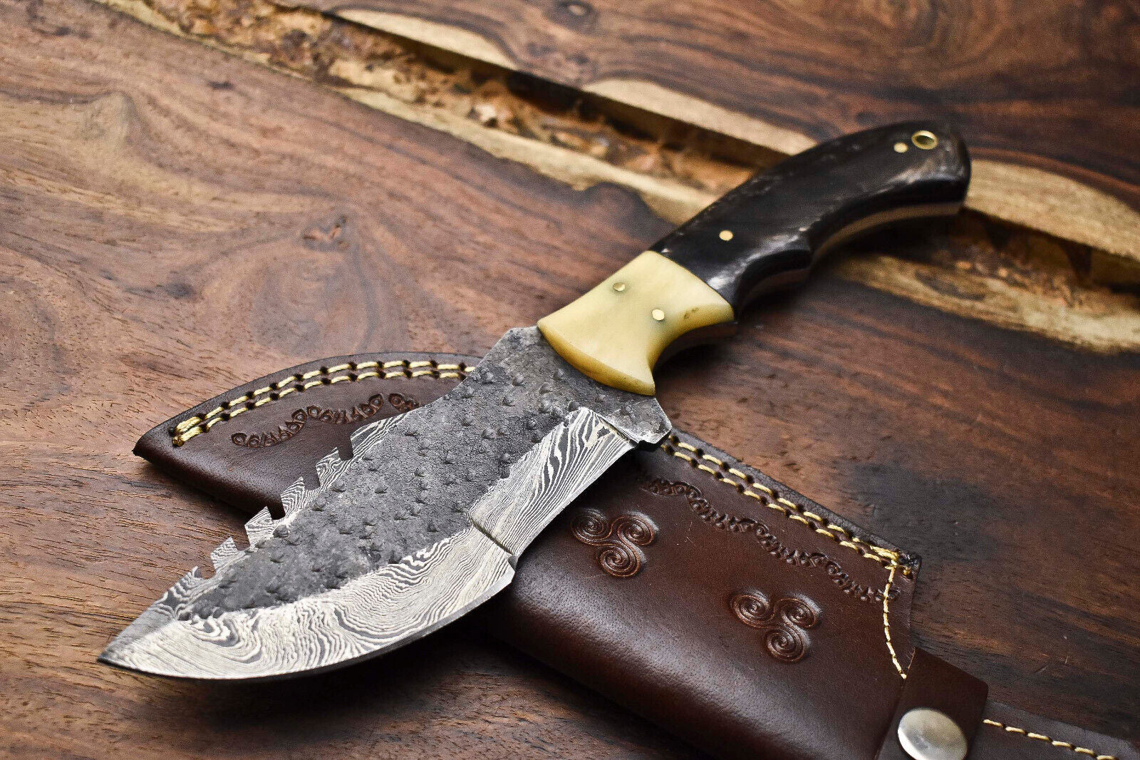 Rare Handmade Damascus Tracker Knife – Full Tang Camping, Hunting & Survival Knive
