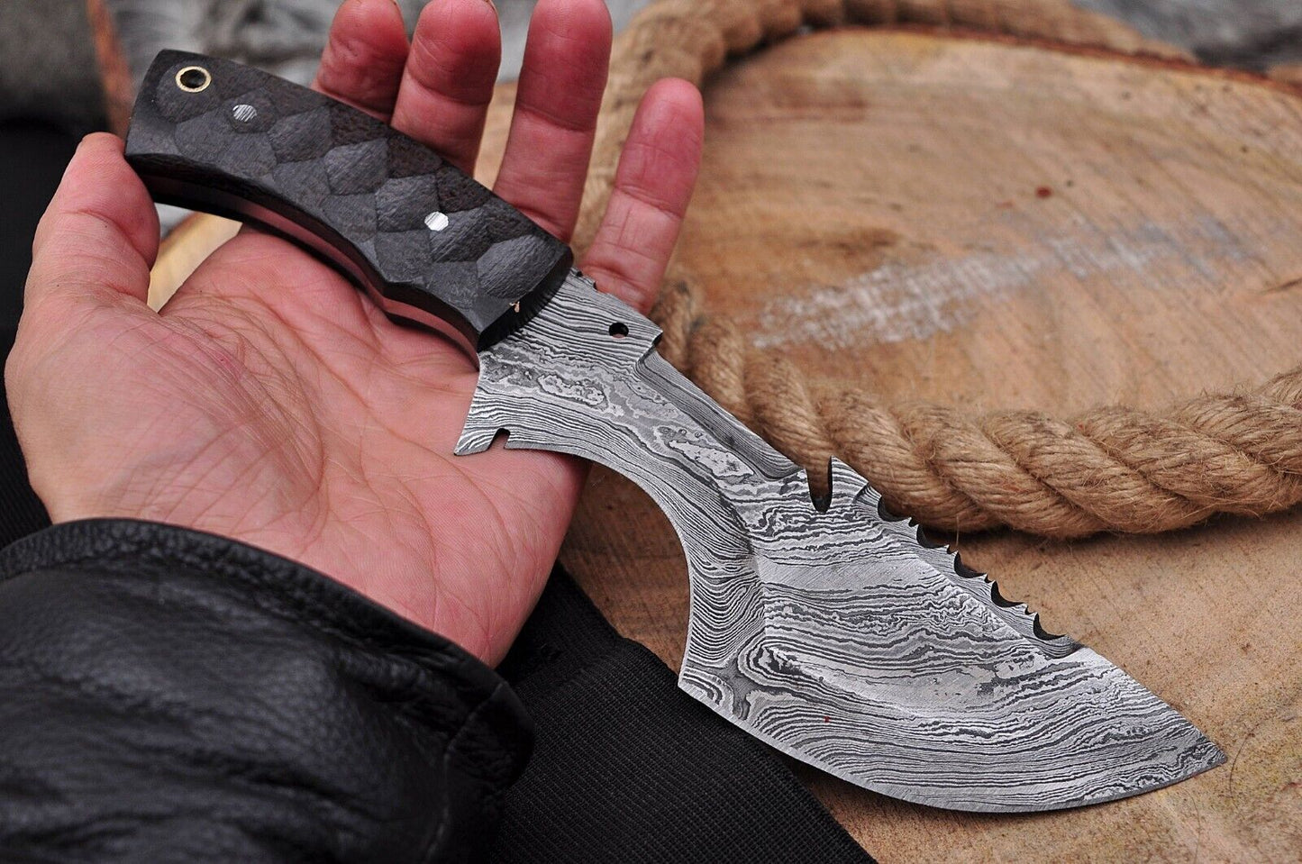Tactical Survival Hunting Fixed Blade Damascus Tracker Knife – Full Tang, Handmade with Leather Sheath