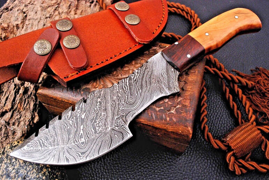 Tactical Tracker Hunting Knife Bushcraft – Hand Forged Damascus Steel with Leather Sheath