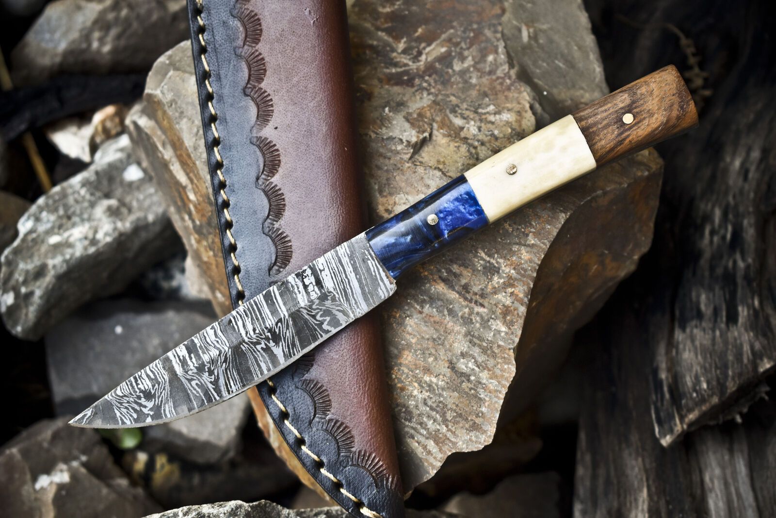 Twist Damascus Skinner Knife Bone and Wood Handle – 8" Custom Handmade Everyday Carry