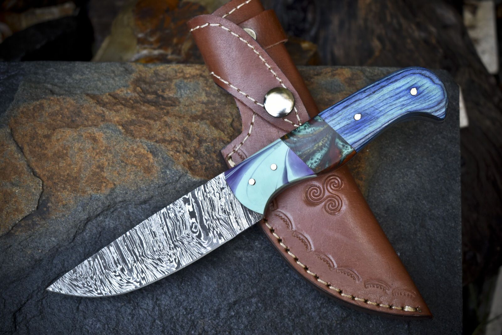 Twist Damascus Skinner Knife Mixed Material Handle Fixed Blade Hiking EDC
